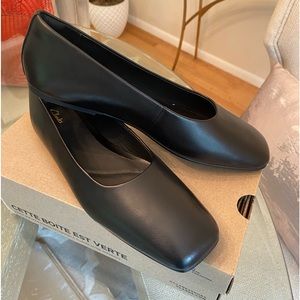 Brand new Clark flats